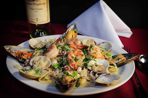 Seafood Linguini Alfredo at M&Ms Restaurant - Photo by Charles Guest of MemorablePlaces.com © Copyright 2012